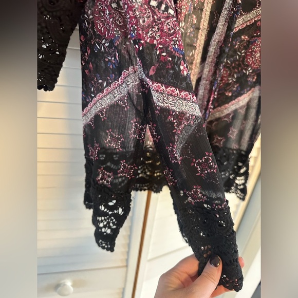 Mason & Belle Women’s Cardigan Black and Purple - Picture 5 of 8